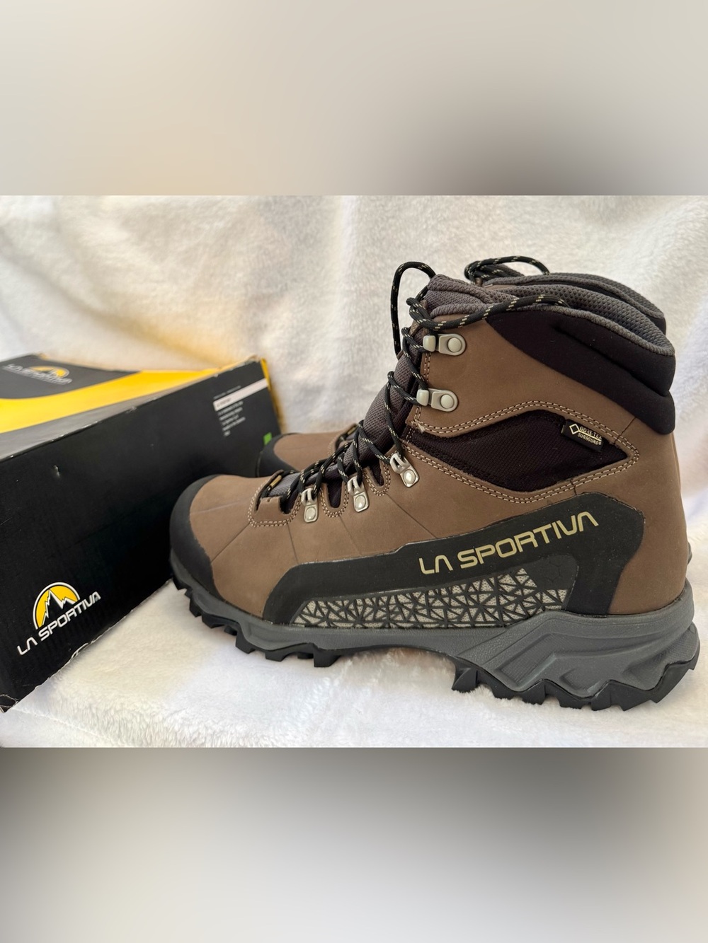NWT La Sportiva Nucleo High II GTX Hiking Boots - Men’s 12.5 - Picture 8 of 12